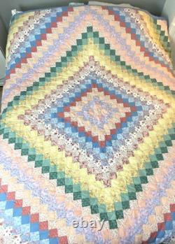 Vintage Arch Quilt Hawthorne NY Pastel Patchwork Vintage 80 X80 Queen