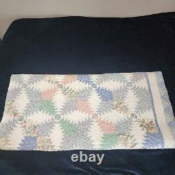 Vintage Arch White Pineapple Quilt Cotton, 78 in. (W) x 82 in. (L) RN74888