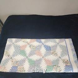 Vintage Arch White Pineapple Quilt Cotton, 78 in. (W) x 82 in. (L) RN74888