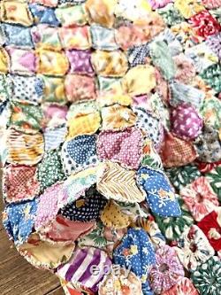 Vintage Beautiful Handmade YoYo Quilt