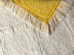 Vintage Bedspread Quilt Coverlet 101X 81 French Knot Lace Tulips Hearts YELLOW