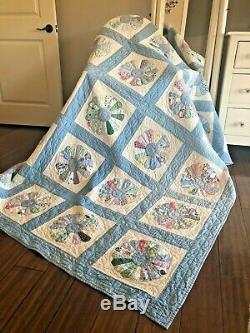 Vintage Blue White & Multi Colored Dresden Plate Hand Made Quilt 92 X 77 5 Star