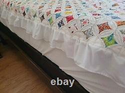 Vintage Cathedral Window Quilt 2.5 Panes Ruffles Very Striking 89x68 READ