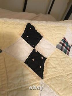 Vintage/Collectible Four Point Diamond Point Hand quilted