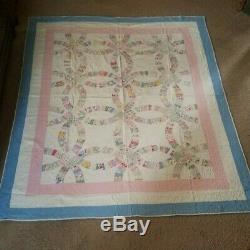 Vintage Double Wedding Ring Handmade Quilt 85 x 68 1/2 in