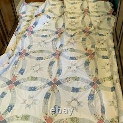 Vintage Double Wedding Ring Quilt 66 X 76 Hand Stitched Pastel READ #N