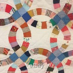 Vintage Double Wedding Ring Quilt Handmade Feed Sack Patchwork quilt 90x82