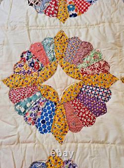 Vintage Dresden Plate Quilt Handmade Hand Quilted 69 x 83 1930s 1940s