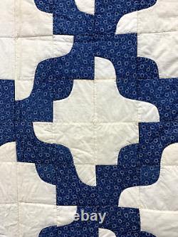 Vintage Drunkard's Path Quilt Hand Pieced Hand Quilted Blue and White 68 x 83
