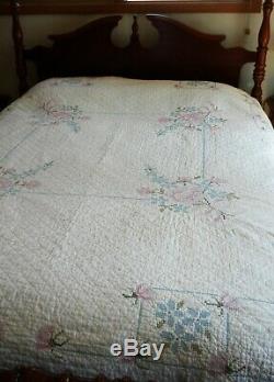 Vintage Estate Hand Made Cross Stitch White Quilt Comforter 87 X 76 Euc