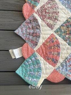 Vintage Fan pattern quilt 91 X 96.5 STUNNING QUILT