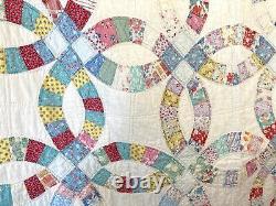 Vintage Farmhouse Handmade Quilt Double Wedding Ring Pattern