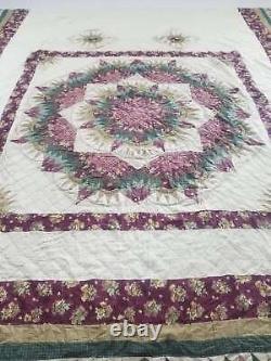 Vintage Feed Sack Hand Stitched Radiating Star Pattern Quilt 109x95 inch