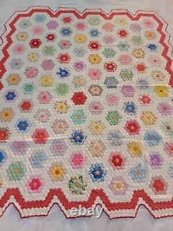 Vintage Gorgeous Hand Made Applique Quilt Bedcover/Bedspread 216×187 Cm