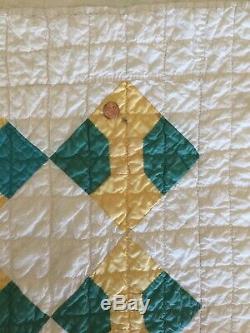 Vintage Green & Yellow Bowtie Hand Made Quilt 79 X 73 5 Star