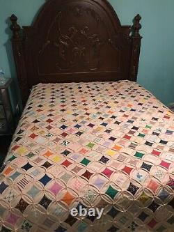 Vintage HANDMADE QUILT Bedspread CATHEDRAL WINDOW Cottage Chic Farmhouse Style