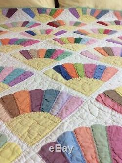 Vintage Hand Made Hand Stitched Hand Sewn Quilted Quilt Fan Pattern 66x80