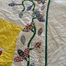 Vintage Hand Made Stitched Applique Floral Leaves Quilt 88 X 82 Yellow White