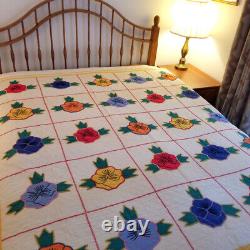 Vintage Hand Quilted Appliqued & Embroidered PANSY FLOWERS Quilt CRISP & UNUSED