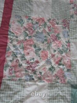 Vintage Hand Quilted HANDMADE QUILT, LARGE, 92 X 112, UNUSED, APPLIQUE, UNUSED