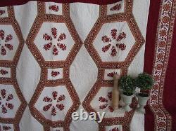 Vintage Hand Quilted STAR Quilt FUSSY CUT, INCREDIBLE HAND QUILTING, 88 X 92 EUC