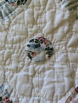 Vintage Hand-Stitched Quilt, Pattern Unknown, 86 x 62, Near Mint Condition