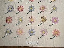 Vintage Handmade 30 Daisy Flower Applique White Multicolor Quilt 84x100 Queen