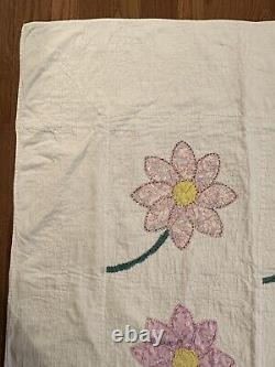 Vintage Handmade 30 Daisy Flower Applique White Multicolor Quilt 84x100 Queen