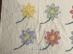 Vintage Handmade 30 Daisy Flower Applique White Multicolor Quilt 84x100 Queen