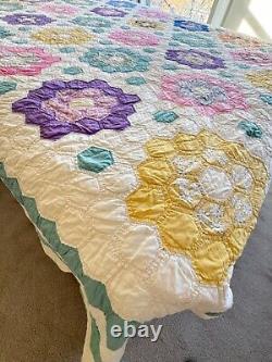 Vintage Handmade Amish Grandmother's Flower Garden Quilt A466