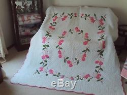 Vintage Handmade Applique Dogwood Blossom Quilt Approx. 74 x 88 Hand Quilted