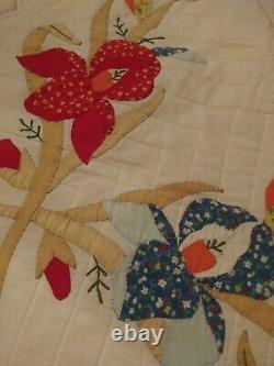 Vintage Handmade Applique Flower Quilt 88 X 80