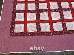 Vintage Handmade Cotton Patchwork Quilt Hand Quilted Fan Pattern 76 x 88