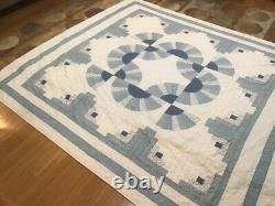 Vintage Handmade Dresden Bloom Quilt 9386