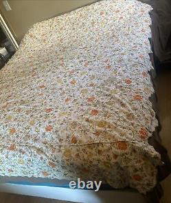 Vintage Handmade Feed Sack Grandmothers Flower Garden Quilt 84 x 68 LOOK