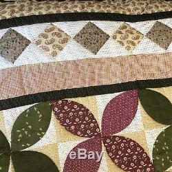 Vintage Handmade HAND QUILTED Floral Block Quilt 94.5 x 84.5 Maroon Green