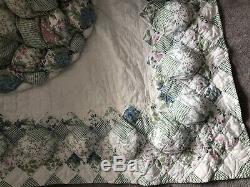 Vintage Handmade HAND STITCHED Lone Star/Dahlia Floral Puffy Quilt 84X86 LOVELY