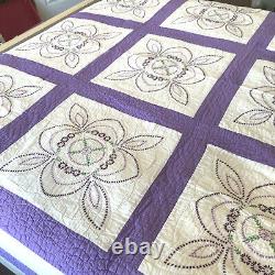 Vintage Handmade Hand Quilted Lavender Purple Embrodered Block Quilt 76x78