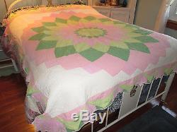 Vintage Handmade Hand Quilted Quilt Dahlia Patchwork Quilt 72x78 Pink & Green