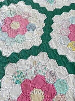 Vintage Handmade Hexagonal Pieced Patchwork Quilt A524