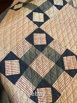 Vintage Handmade Patchwork Quilt Calico Americana Hand Stitched
