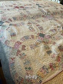 Vintage Handmade Patchwork Quilt Wedding Ring Feed Sack Cutter