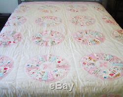 Vintage Handmade Pink Multicolored Dresden Plate Quilt 96 x 80 Lovely Novelty