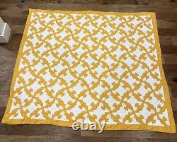 Vintage Handmade Quilt- Drunkards's Path Design 82x 70