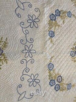 Vintage Handmade Quilt Embroidered Floral on White 66x84 Scalloped Edge