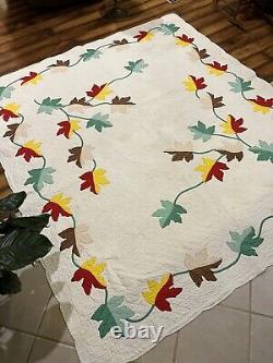 Vintage Handmade Quilt In Fall Leaves Pattern 76x86.5