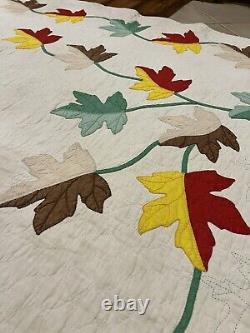 Vintage Handmade Quilt In Fall Leaves Pattern 76x86.5