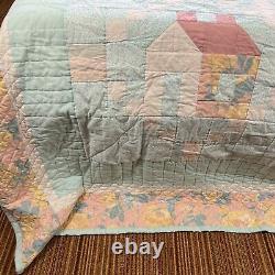 Vintage Handmade Quilt Pastel Colors Floral Country Cottage Houses 72x110