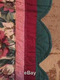 Vintage Handmade Quilt Pattern Floral Pink Green Cranberry Ivory