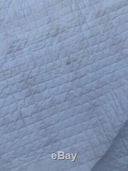 Vintage Handmade Quilt Squares Fine Quilting WithScalloped Edge 75x 91
